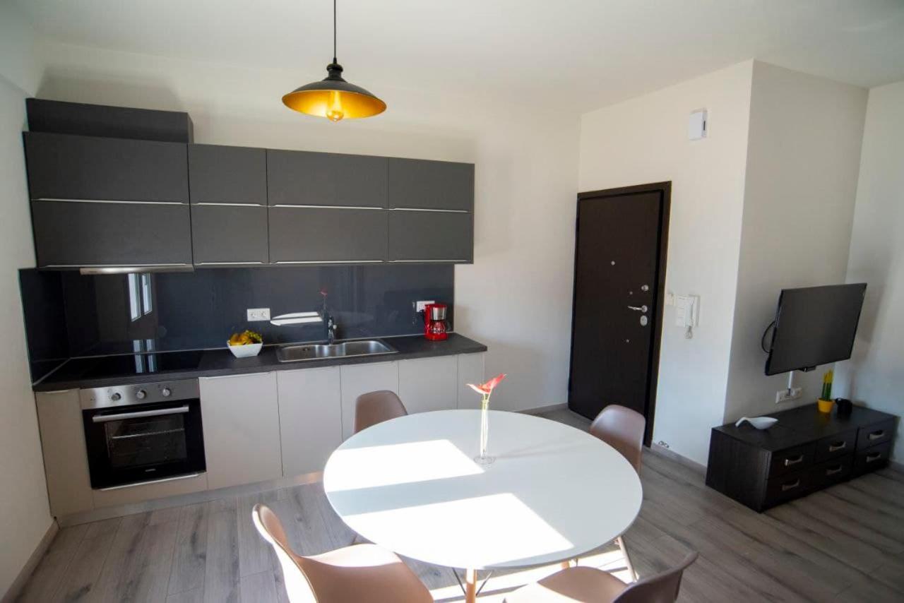 Ierapetra Flats Apartment Bagian luar foto